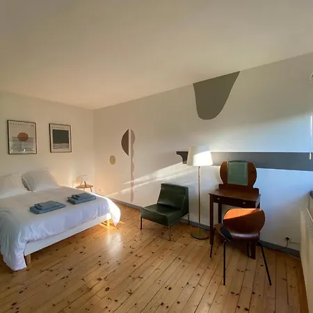 Vakantiehuis Zig Zag Le Corbusier, 2 & Piscine *