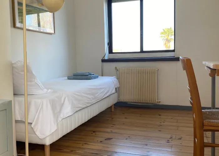 Holiday home Maison Le Corbusier 2 Jardin & Piscine Pessac